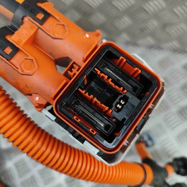 Câble de Charge de Batterie Peugeot 3008 III image 5