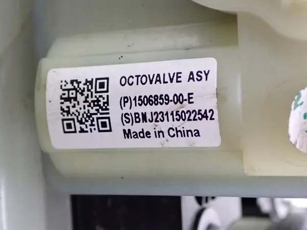 Tesla Model 3 värmepump OEM 1506859-00-E image 5