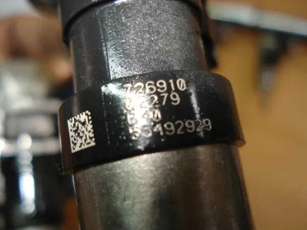 Inyector OPEL ASTRA K MOKKA 1.2 TURBO 55492929 image 7