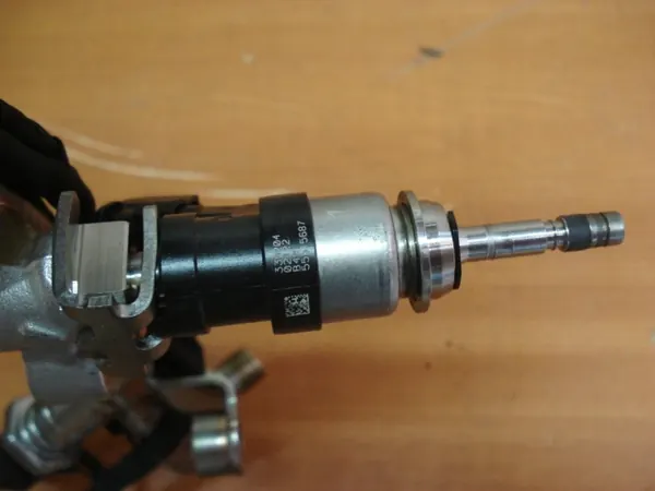 Inyector OPEL ASTRA K MOKKA 1.2 TURBO 55492929 image 8