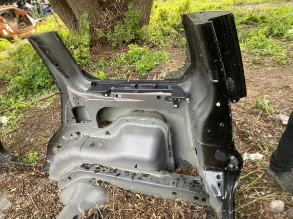 Panel de cuarto OEM 268442 para Land Rover Discovery IV 2016 image 3