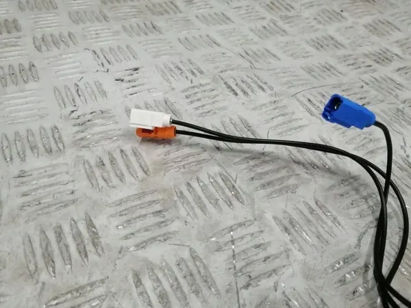 CITROEN C3 III Antenna Base 9819669580 image 2