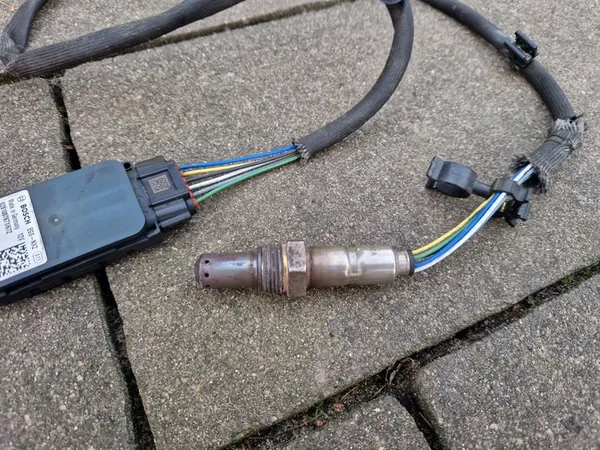 BMW Lambda Sensor NOx Modul 8580410-04 image 2