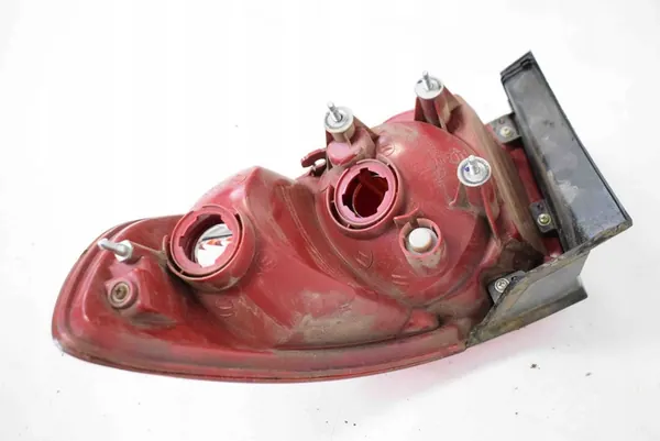 Lámpara trasera izquierda Hyundai Santa Fe II 92401-2B000 image 3