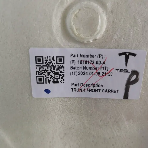 Tapis de coffre Tesla Model Y OEM 1618173-00-A image 3