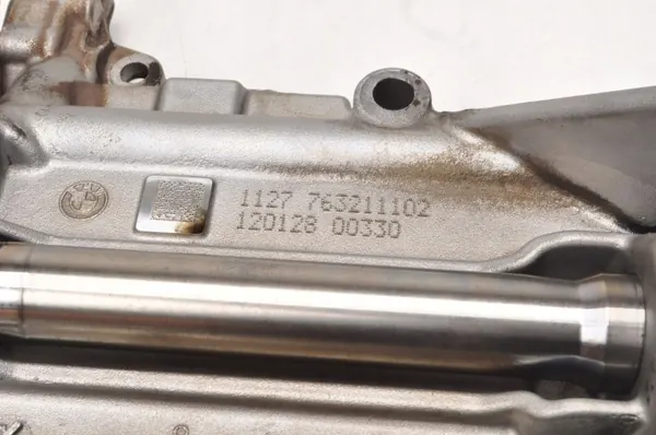 Bomba de óleo BMW Z4 E89 OEM 7632111 763211102 image 3