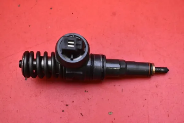 Pompe d'injection OEM 038135073BN pour VW Polo 1.4 TDI image 2