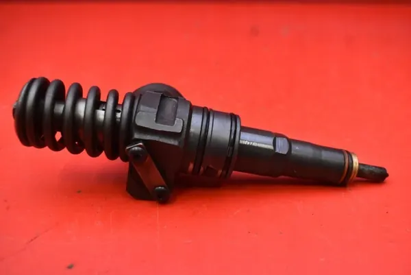 Pompe d'injection OEM 038135073BN pour VW Polo 1.4 TDI image 4