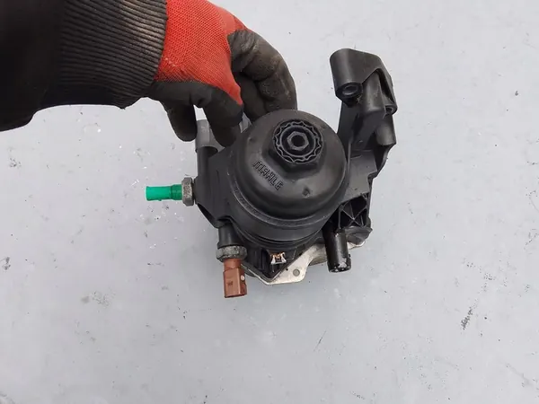 Oljefilterbas VW Seat Skoda 2.0 TDI CRL image 3