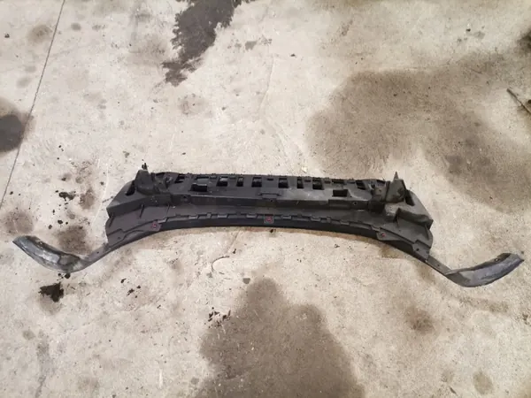 Onderste bumperafdekking Ford Fiesta mk7 OEM mnhgfd image 2