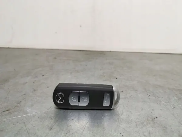 Schlüssel oder Karte Mazda CX-3 OEM FBZ13220 - Gebraucht image 2