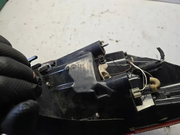 HÖGER BAKLJUS OPEL ASTRA J LIFT KOMBI OEM AS2 13314051 image 5