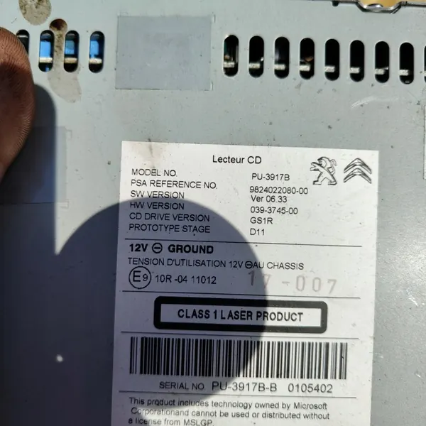 Changer CD PSA OEM 9824022080 - État d'occasion image 3