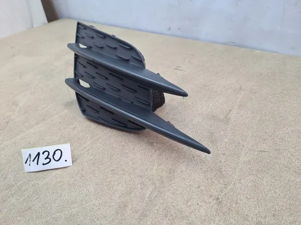 Cubierta de faro antiniebla izquierda A-Class W177 2018+ AMG A1778858300 image 6