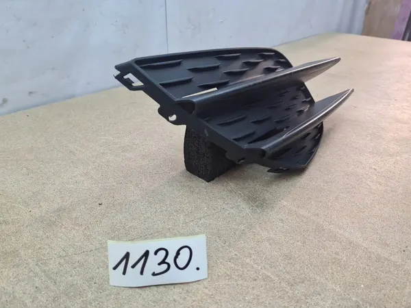 Cubierta de faro antiniebla izquierda A-Class W177 2018+ AMG A1778858300 image 7