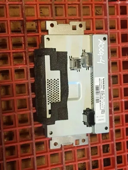 Écran de navigation Volvo OE d'occasion OEM 31427005 image 3