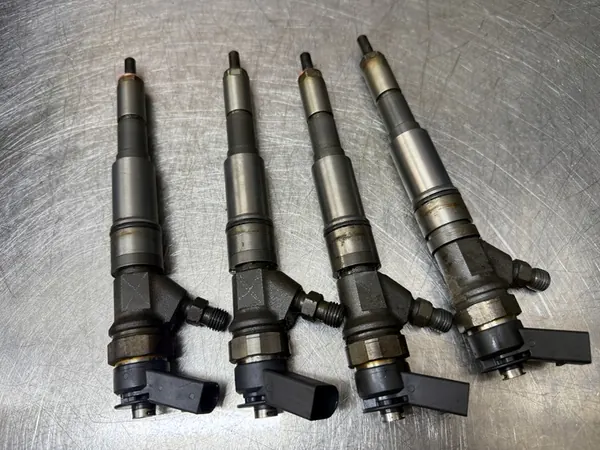 Iniettore Bosch 0986435091 per BMW E60 E90 E87 2.0d 3.0d image 3