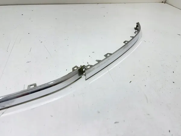 Volkswagen Touareg 7P Lift R-Line Kromilistasarja image 5