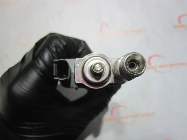 Inyector OEM 7589048-10 para BMW 1.6i/2.0i image 3