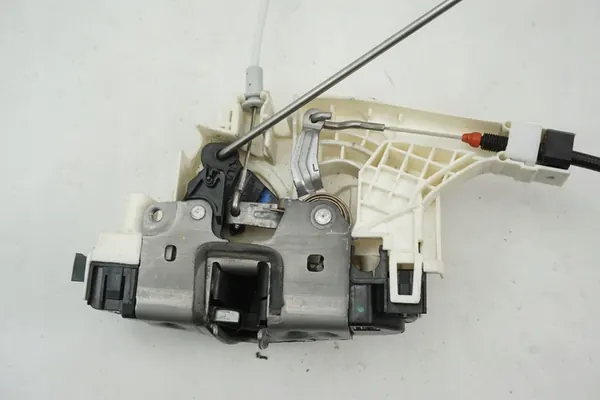 Dörrlåsaktuator vänster fram Mercedes Sprinter W906 A9067600934 image 2