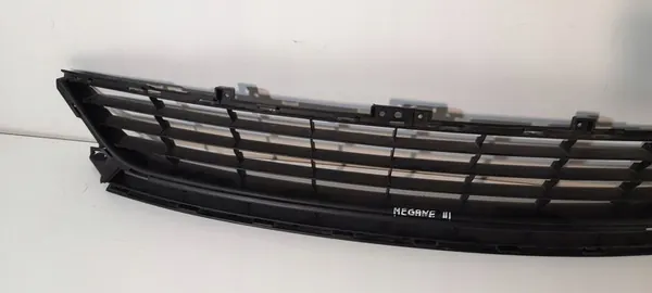 Renault Megane III Air Intake Grille 622547366R image 2