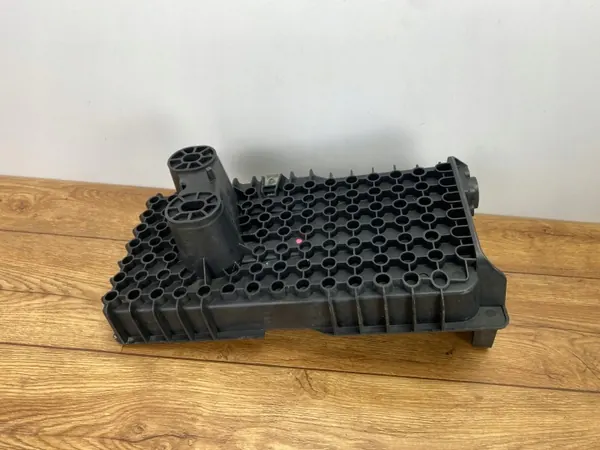 Ford Explorer MK6 2020+ akkupohja OEM L1MB-10723-AA image 5