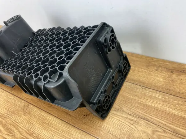 Ford Explorer MK6 2020+ akkupohja OEM L1MB-10723-AA image 6