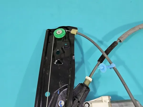 Elevador de vidro dianteiro esquerdo Jaguar XE X760 OEM GX7323201AD image 5