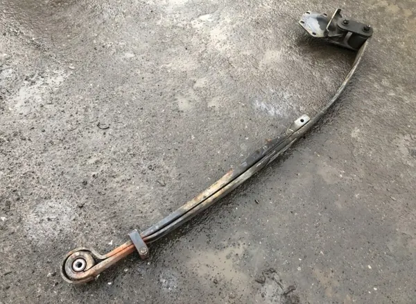 Blattfeder vorne rechts OEM 500355490 Iveco image 2