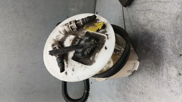 Bränslepump OEM VOLVOMAR-141976-98APAN Ford Focus image 2