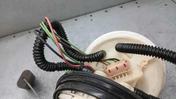 Bränslepump OEM VOLVOMAR-141976-98APAN Ford Focus image 6