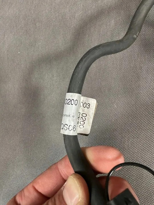 Inyector AdBlue Mercedes OEM A2384702000 - Usado image 8