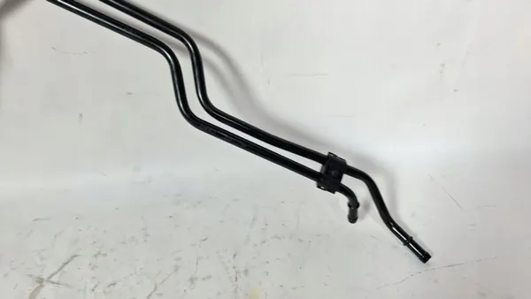 Mercedes-Benz A0009950114 Durite de refroidissement d'huile image 4