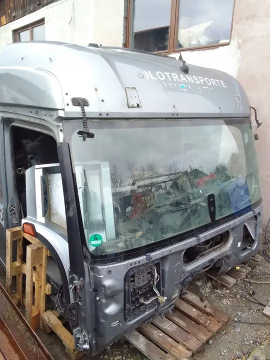 Cabina Mercedes Actros MP4 OEM KABINABDF2500 - Usado image 2