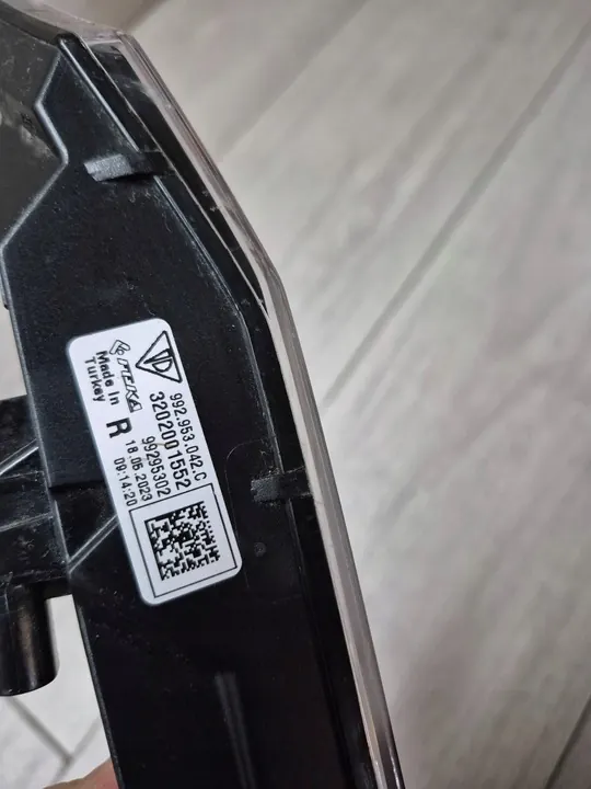 Pisca direita Porsche 911 992 image 4