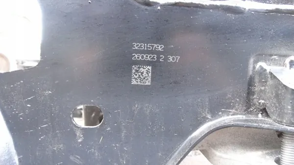 Volvo XC60 II Achter Slee OEM 32315792 - Gebruikt image 3