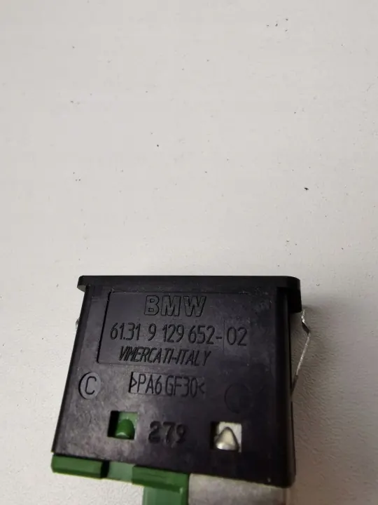 BMW USB-pistorasia OEM 61319129652 7-sarja F01-F04 image 4