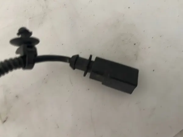 Motorhuvslås med sensor VW Caddy 2015-2020 OEM 2K5823509C image 5