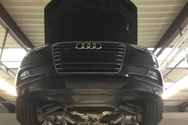 Audi A4 A5 Vorderer Stabilisatorlenker OEM 8K0411309K image 10