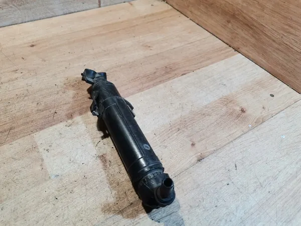 Koplampenwasher Düse Volkswagen VW Passat CC B7 Rechts image 7