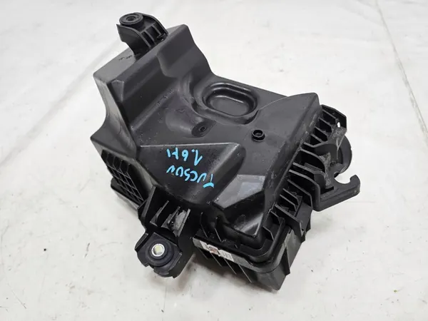 Ilmansuodattimen Kotelo Hyundai Santa Fe 1.6 HEV OEM 28110-P0410 image 3