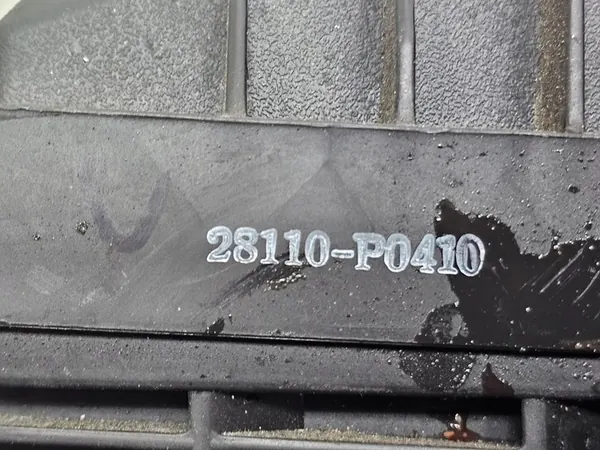 Ilmansuodattimen Kotelo Hyundai Santa Fe 1.6 HEV OEM 28110-P0410 image 9