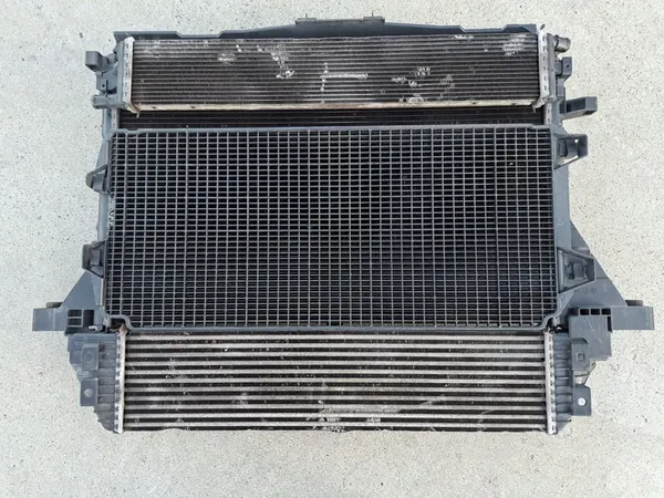 Radiador Intercooler Frontal Nissan NV400 2.3 DCI image 2