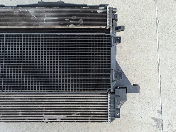 Radiador Intercooler Frontal Nissan NV400 2.3 DCI image 6