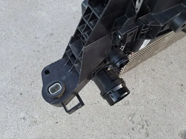 Radiador Intercooler Frontal Nissan NV400 2.3 DCI image 7