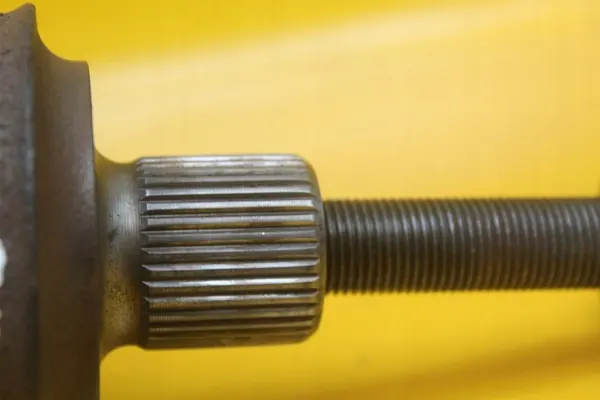 Fram vänster axel VW Transporter T4 1.9 TD image 5