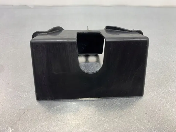 Mitsubishi Outlander IV konepellin lukon kansi OEM 5915A334 image 3