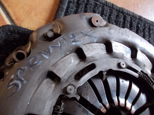 Kaksimassainen Flywheel A0002525205 Sprinter 2.2 image 5