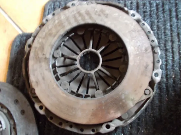 Kaksimassainen Flywheel A0002525205 Sprinter 2.2 image 8