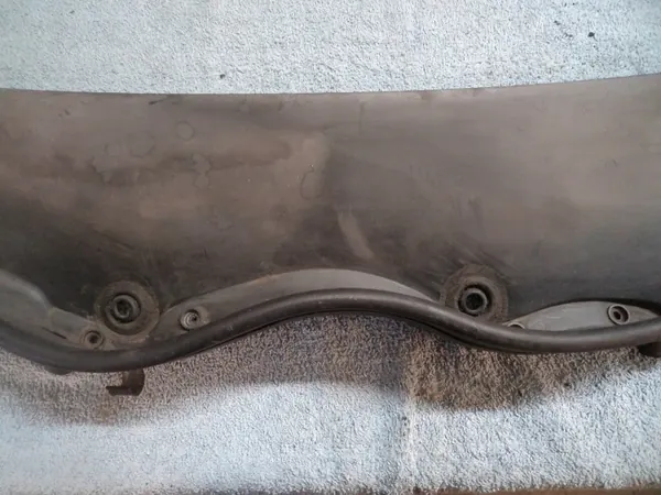 Junta de ventana plástica Mercedes W203 OEM A2038301713 image 5